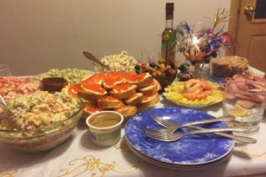 Новый год, праздничный стол Артем Дубенчук