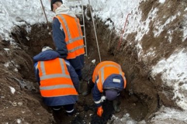 Специалисты водоканала работают на месте аварии Камчатский водоканал