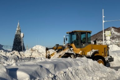 Борьба со снегом в Петропавловске-Камчатском Ольга Семёнова, ИА KamchatkaMedia