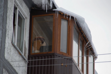 Бастрыкин затребовал у камчатского следкома доклад по делу об упавшей на девочку наледи