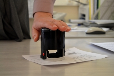 Нотариус не выступает гарантом сделки, а лишь завершает ее Нескородьева Карина, PrimaMedia