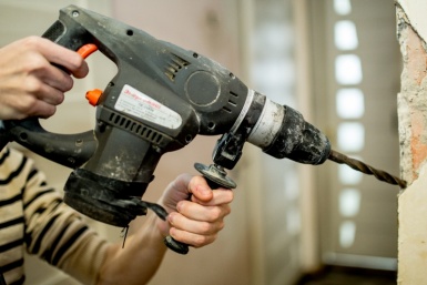 Перфоратор Александр Ратников, ИА PrimaMedia