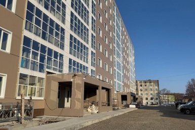 Новый дом в Пионерском сдадут к маю — 34 квартиры из 138 получат сироты