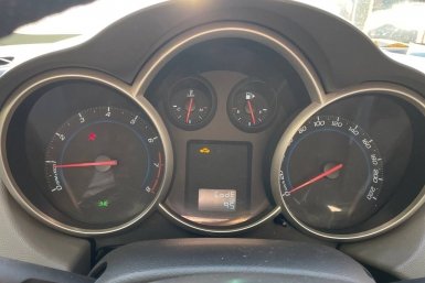 Стрелка на нуле, а машина едет: сколько километров вы на самом деле протянете без топлива - неожиданный ответ ИА KrasnodarMedia