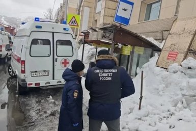 Директору камчатской УК грозит еще шесть лет колонии за смерть женщины от упавшей глыбы