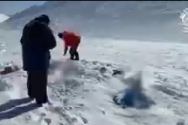 Камчатские следователи допросили выживших в Налычево туристов