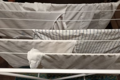 2 ложки на таз и кидаю пожелтевшие вещи: отмокает до кипенно-белого за 1 час