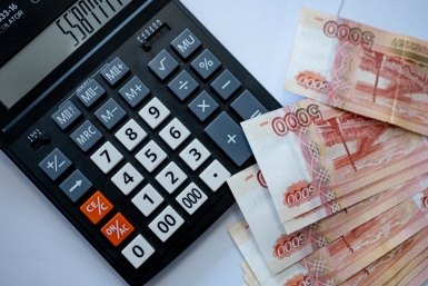 Работодатель задолжал сотрудникам на Камчатке почти 1,8 млн рублей