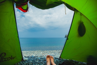 Названа средняя стоимость летнего отпуска на человека