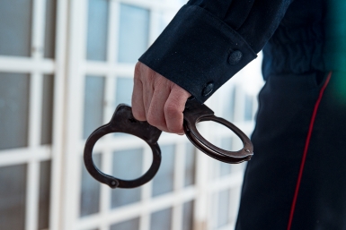 Пенсионер МВД из Иркутска задержан с крупной партией наркотиков на Камчатке