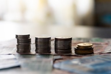 ЦБ восьмой раз подряд снизил ключевую ставку