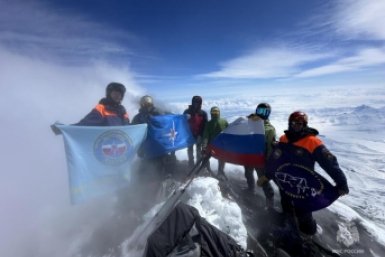 Фото с места событий ГУ МЧС России по Камчатскому краю