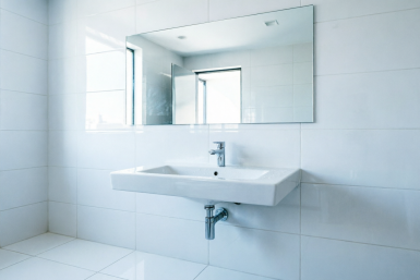 1 средство с кухни — вся "чернь" в ванной растворилась без следа: мощное средство от плесени