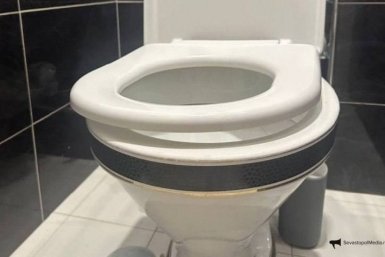 3 капли в унитаз: налета как не бывало - помогло "ходовое" средство из аптечки
