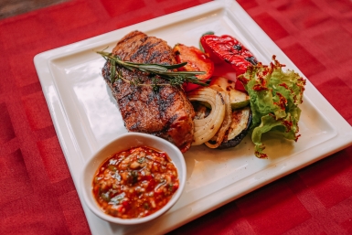 Сацебели — самый вкусный соус к шашлыку: мнение грузинов — пикантный, нежный, ароматный