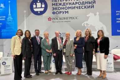 Участники дискуссии, которая прошла на ПМЭФ-2026 в рамках тематической сессии, посвящённой русскому языку Пресс-служба КамГУ имени Витуса Беринга