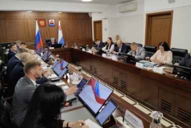 Сессия краевого парламента Пресс-служба ЗСКК