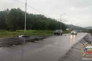 В столице Камчатки водитель джипа насмерть сбил пешехода 