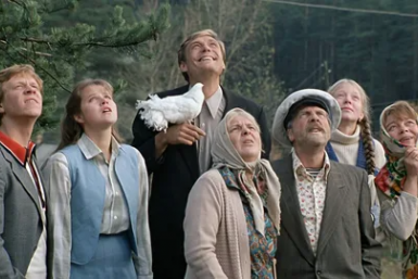 Тематическое фото кадр из фильма &quotЛюбовь и голуби&quot (12+), 1984 год