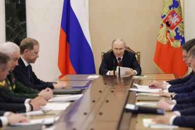 Владимир Путин провел совещание по ситуации с топливом kremlin.ru
