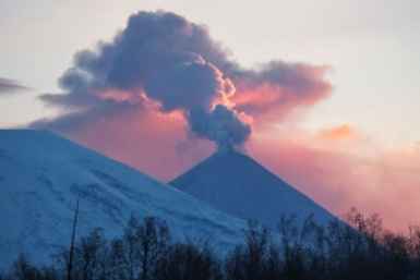 Вулкан Ключевской. Архивное фото ИА KamchatkaMedia