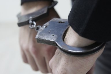 Суд в Елизовском районе Камчатки заключил под стражу обвиняемого в наезде и похищении