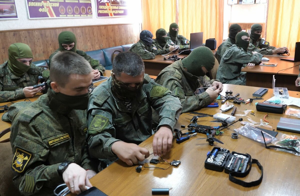 Военнослужащие Правительство Камчатского края