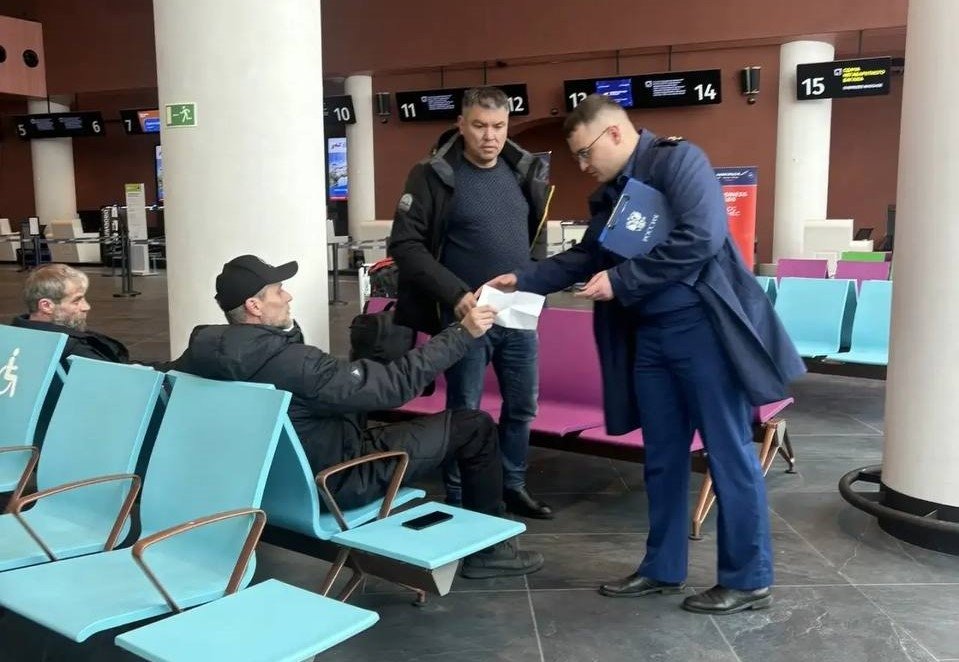 Проверка в аэропорту Петропавловска-Камчатского (Елизово) Дальневосточная транспортна прокуратура