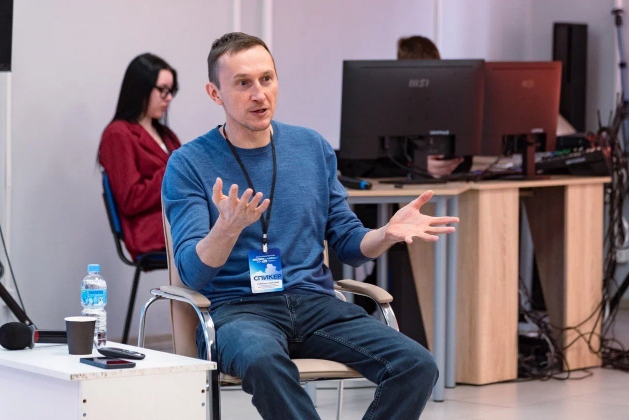 Григорий Кубатьян на творческой встрече с участниками ДВ МедиаСаммита (12+) в Биробиджане ИА PrimaMedia