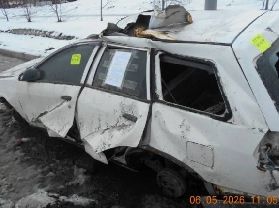 В Петропавловске-Камчатском многие автомобили не пережили зиму из-за рекордных снегопадов Мэрия ПКГО