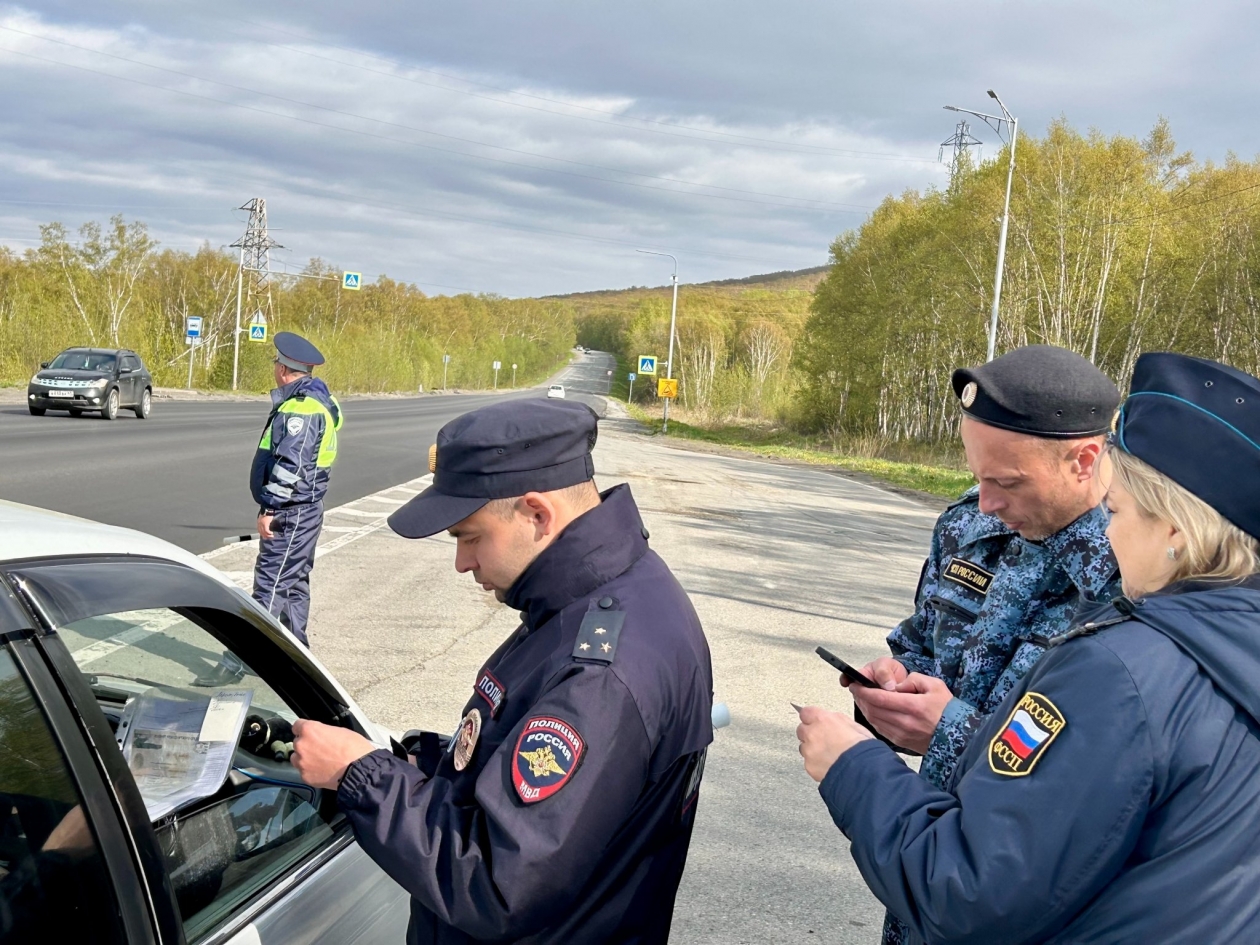 Совместный рейд приставов и инспекторов ГАИ Пресс-служба УФССП России по Камчатскому краю и Чукотскому АО