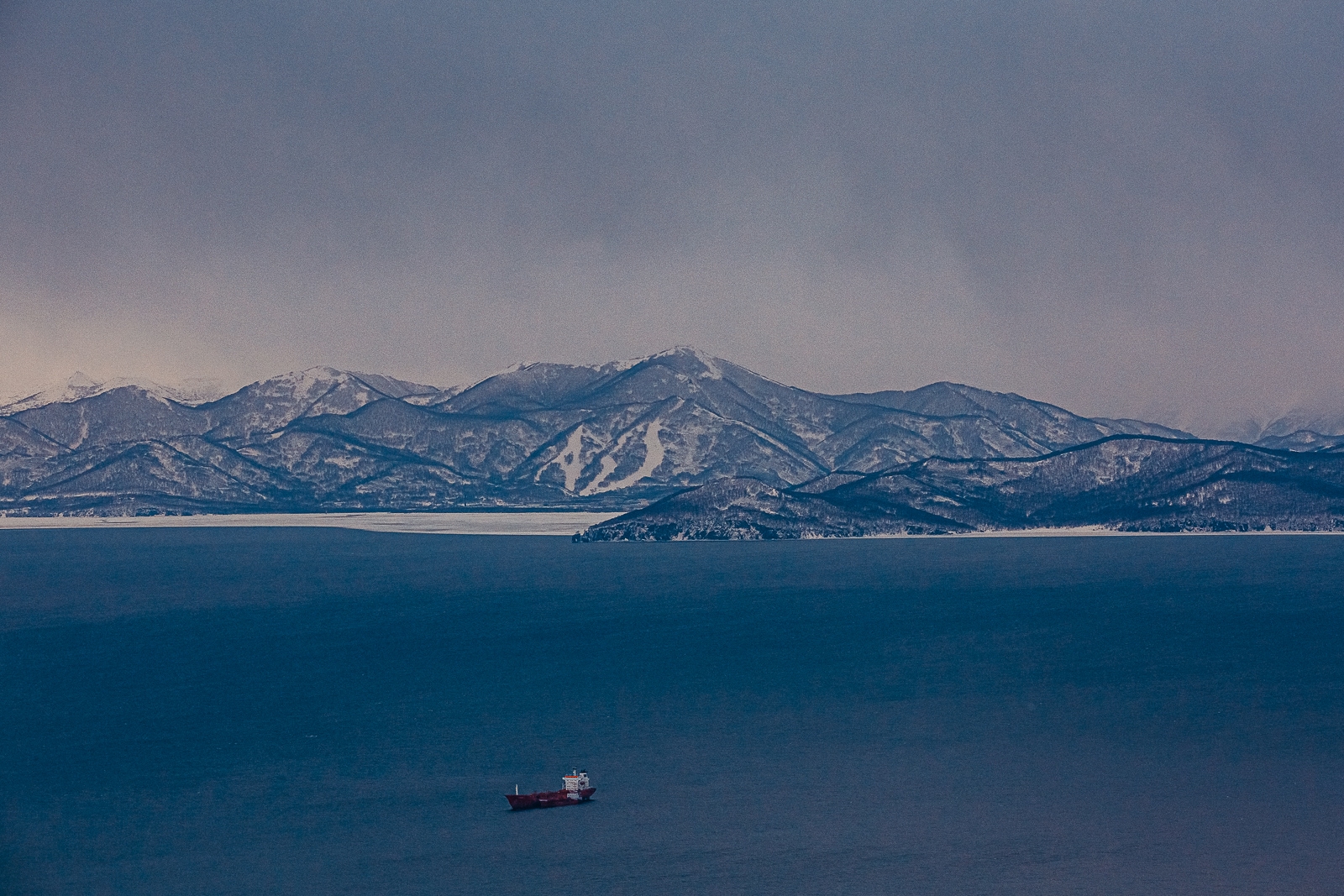 Петропавловск-Камчатский, Камчатка, корабль, вулканы, Охотское море Мария Смитюк, ИА PrimaMedia