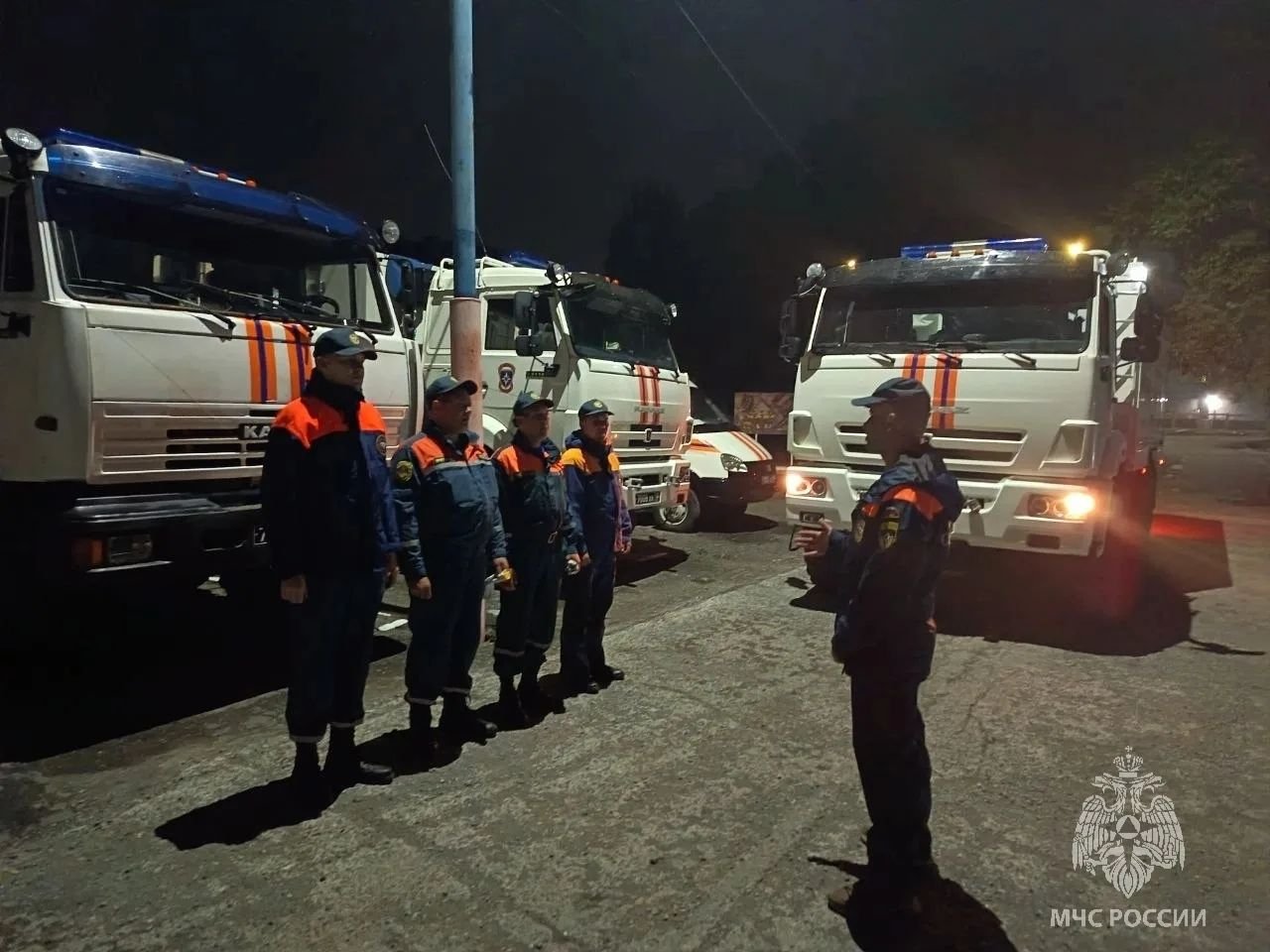 Фото с места событий ГУ МЧС России по Камчатскому краю